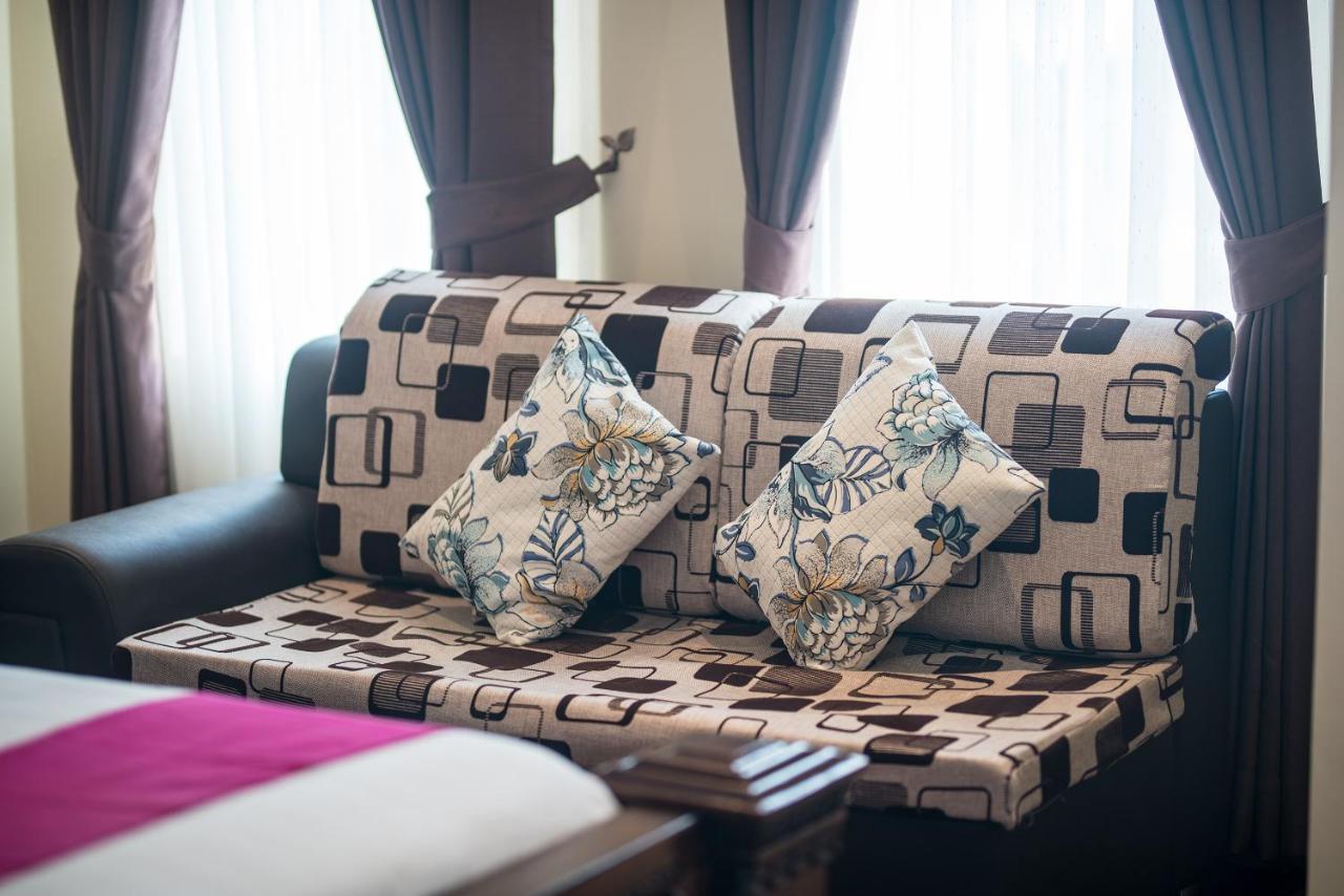Okay Palace Hotel Phnompen Kültér fotó
